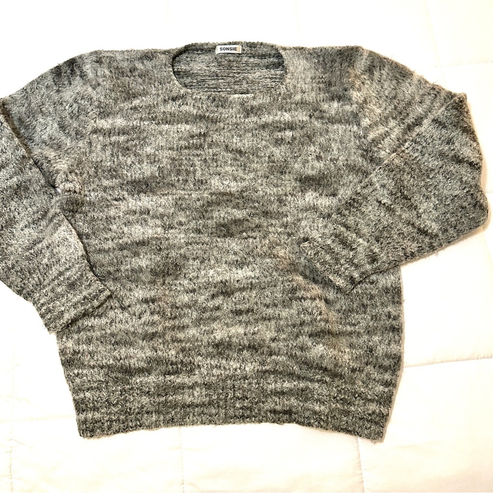 Onzie Marled Gray Crewneck Sweater for Women